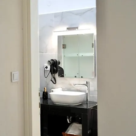 Apartamento Large In Hermópolis